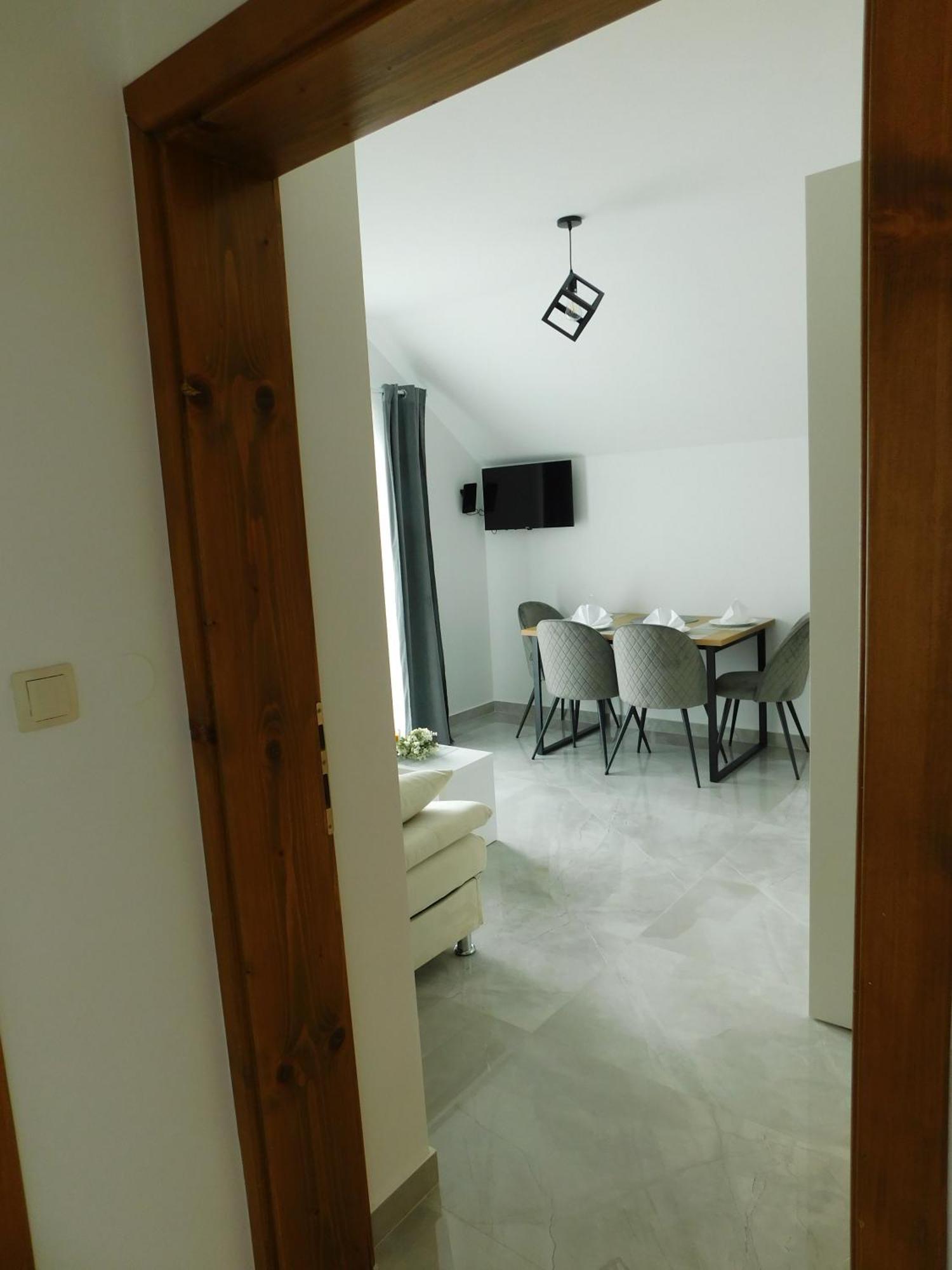 Apartman Nativis Otocsán Kültér fotó