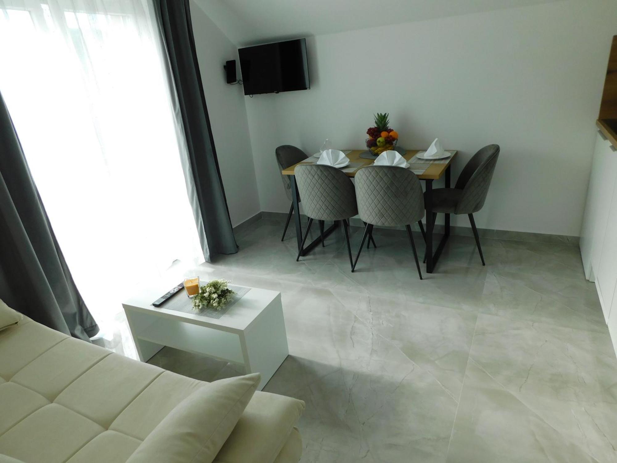 Apartman Nativis Otocsán Kültér fotó
