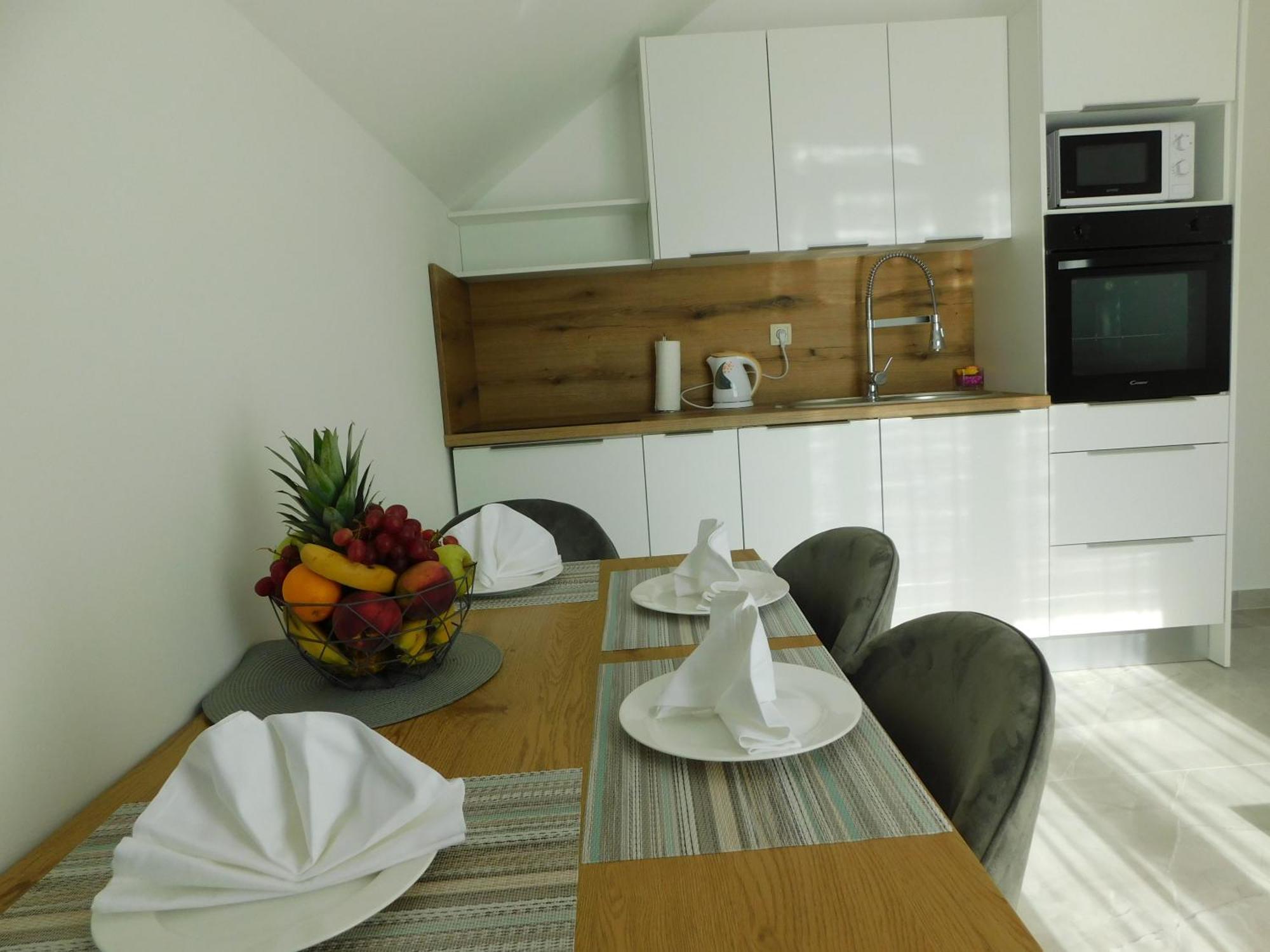 Apartman Nativis Otocsán Kültér fotó